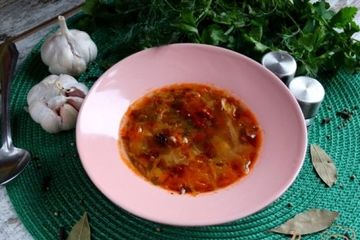 фото рецепта Щи с курицей и красной фасолью