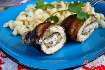 фото рецепта Рулет из сайры с брокколи и яйцами