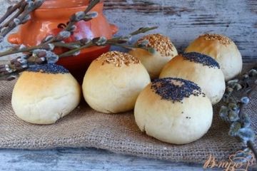 фото рецепта Хлебные булочки с маком и кунжутом