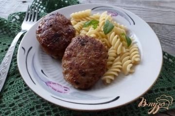 фото рецепта Котлеты с вялеными томатами