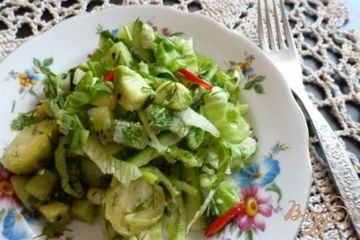 фото рецепта Салат Зеленый с кунжутным маслом
