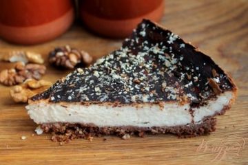фото рецепта Творожный торт с орехами и глазурью