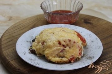 фото рецепта Свиная вырезка в кляре с овощами под сыром