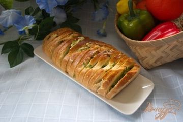 фото рецепта Запеченый батон с сыром и зеленью