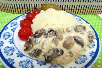 фото рецепта Грибная подлива с сыром и яйцами.