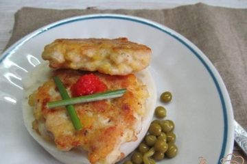 фото рецепта Куриные котлеты с кукурузными хлопьями