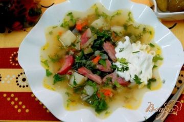 фото рецепта Рассольник с копчёной колбасой и оливками