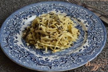 фото рецепта Капустный салат с яйцом и чечевицей