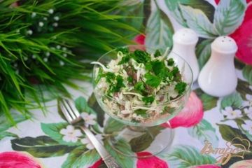 фото рецепта Салат с куриной печенью  и капустой