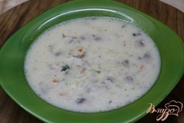 фото рецепта Сливочный супчик с сыром грибами и курицей