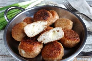 фото рецепта Куриные крокеты с кускусом и сыром