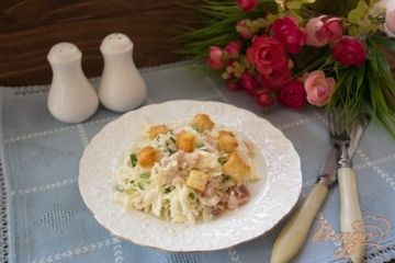 фото рецепта Легкий салатик с копченой курицей