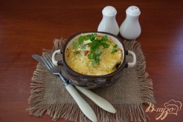 фото рецепта Минтай под сметаной и сыром в духовке