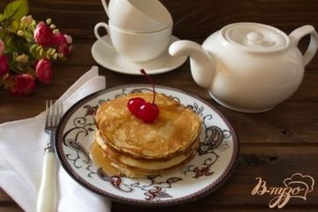 фото рецепта Панкейки с кленовым сиропом