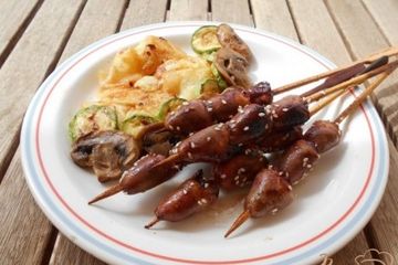 фото рецепта Шашлычки из куриных сердец с жаренным картофелем и овощами-гриль