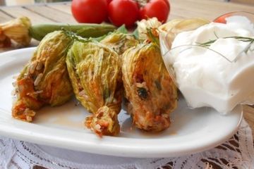 фото рецепта Фаршированные цветы цуккини по-критски