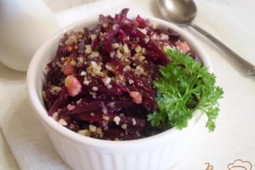 фото рецепта Свекольный салат с орехами
