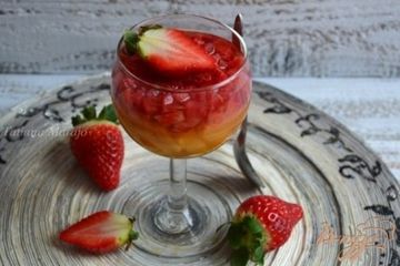 фото рецепта Чайно-медовое желе с фруктами