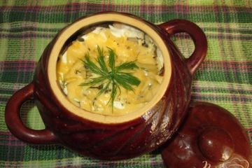 фото рецепта Шампиньоны с курицей и картофелем в горшочках