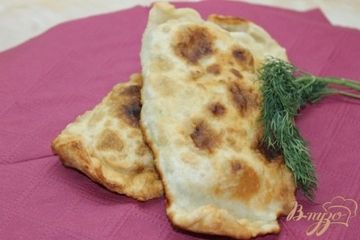 фото рецепта Чебуреки с грибами с зеленью и свининой