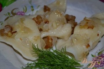 фото рецепта Вареники с картофелем и салом