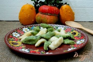 фото рецепта Картофельные клёцки со шпинатом