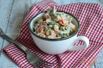 фото рецепта Салат со стручковой фасолью