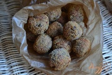 фото рецепта Закусочные шарики с чечевицей