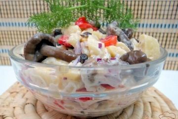 фото рецепта Салат с опятами и спаржевой фасолью