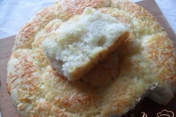 фото рецепта Хлеб - пампушка с чесноком и сыром