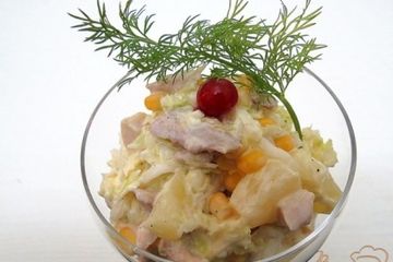 фото рецепта Салат из пекинской капусты с ананасом