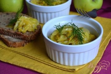 фото рецепта Порей тушеный с яблоками