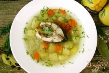 фото рецепта Уха из карпа с рисом