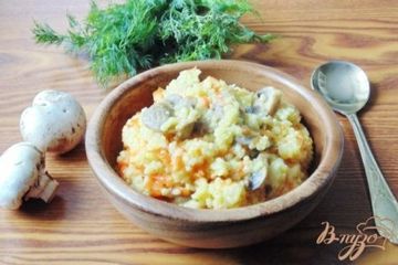 фото рецепта Каша из пшена с куриными желудками и грибами