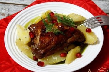 фото рецепта Курица в гранатовом маринаде с запеченным картофелем