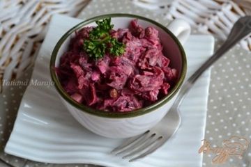 фото рецепта Свекольный салат с кальмарами