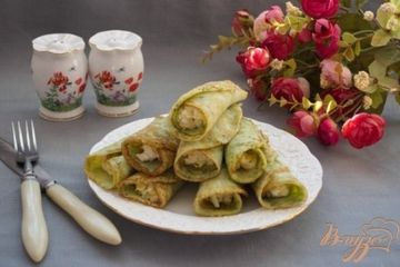 фото рецепта Блинчики шпинатные с куриной начинкой