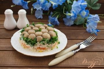 фото рецепта Салат Лесная полянка с корейской морковкой