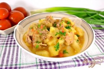 фото рецепта Картофель тушеный с уткой в мультиварке