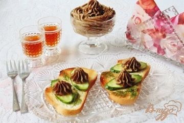 фото рецепта Закусочный крем из куриной печени и грибов