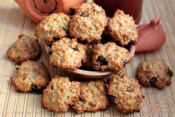 фото рецепта Овсяное печенье с изюмом и семечками