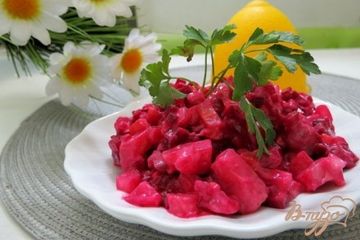 фото рецепта Салат из сельди и свеклы