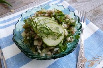 фото рецепта Салат с перловкой и огурцами