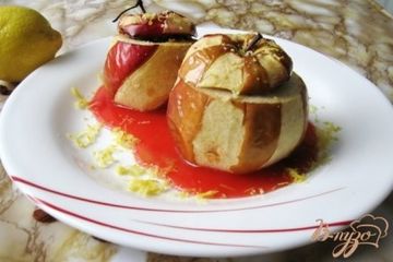 фото рецепта Яблоки запеченные с орехом и изюмом.