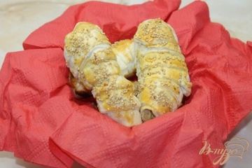 фото рецепта Слойка в кунжуте с соленой начинкой