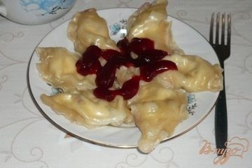 фото рецепта Вареники с творогом и изюмом