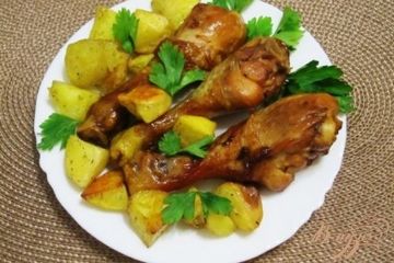 фото рецепта Запеченные куриные ножки с картофелем