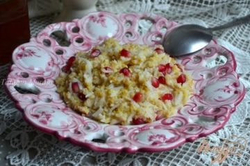 фото рецепта Молочная каша Три крупы с зернами граната
