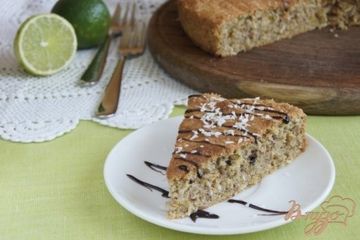 фото рецепта Пирог с орехами, кокосовой стружкой и цедрой лайма