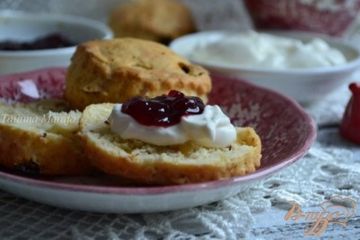 фото рецепта Сконы с миндалем и изюмом